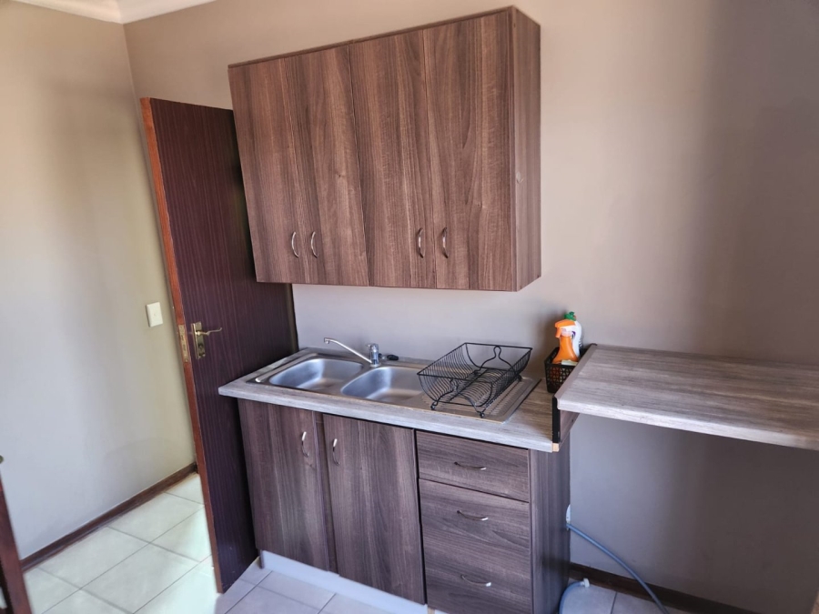 To Let 1 Bedroom Property for Rent in Langenhovenpark Free State